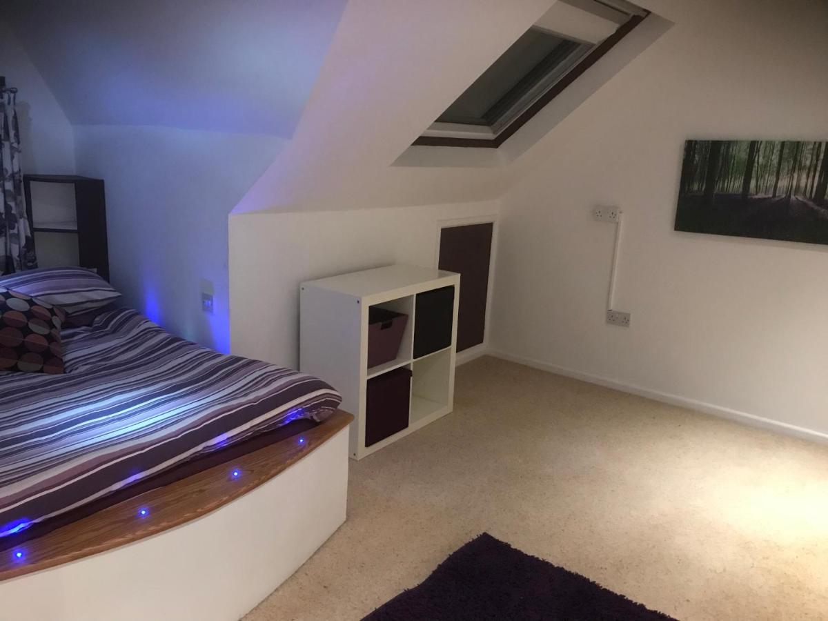 Top Floor In Beautiful Home Weymouth Exterior photo